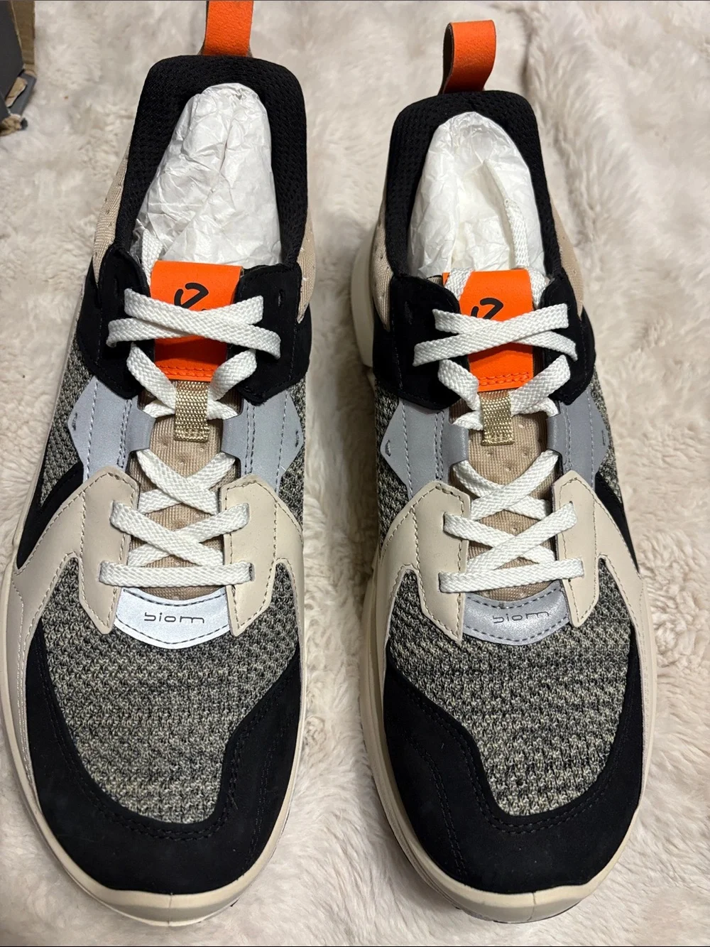 Ecco Men’s Multitone Black, Beige & Orange Casual Sneakers
